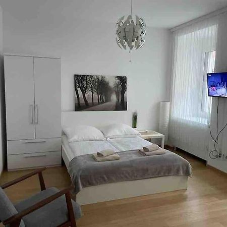 Akh - Uni 10Min - Zentrum 10 Min Відень Екстер'єр фото